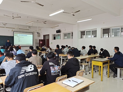 教学观摩2.jpg 教学观摩2.jpg