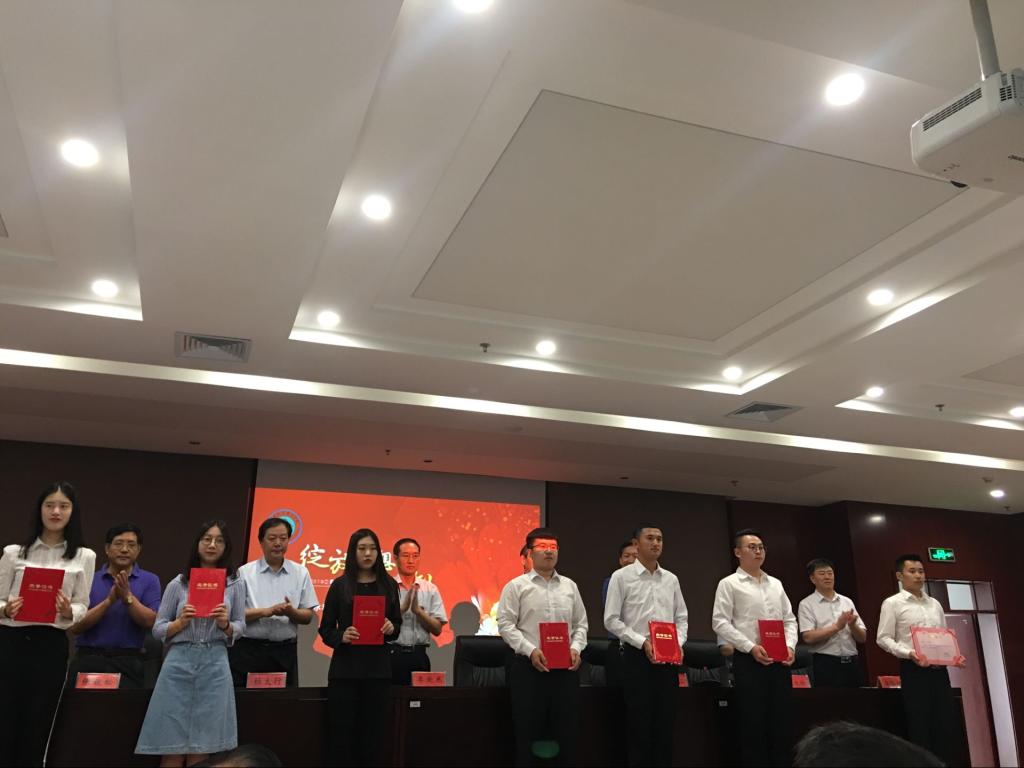 QQ图片20180615085612.jpg QQ图片20180615085612.jpg